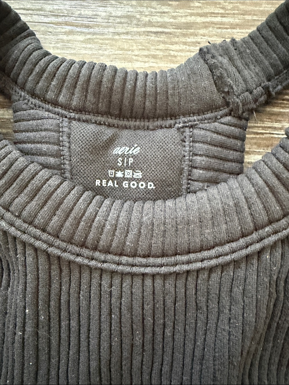 Aerie Ribbed High-Neck Cropped Tank Top - NWT - Picture 2 of 2